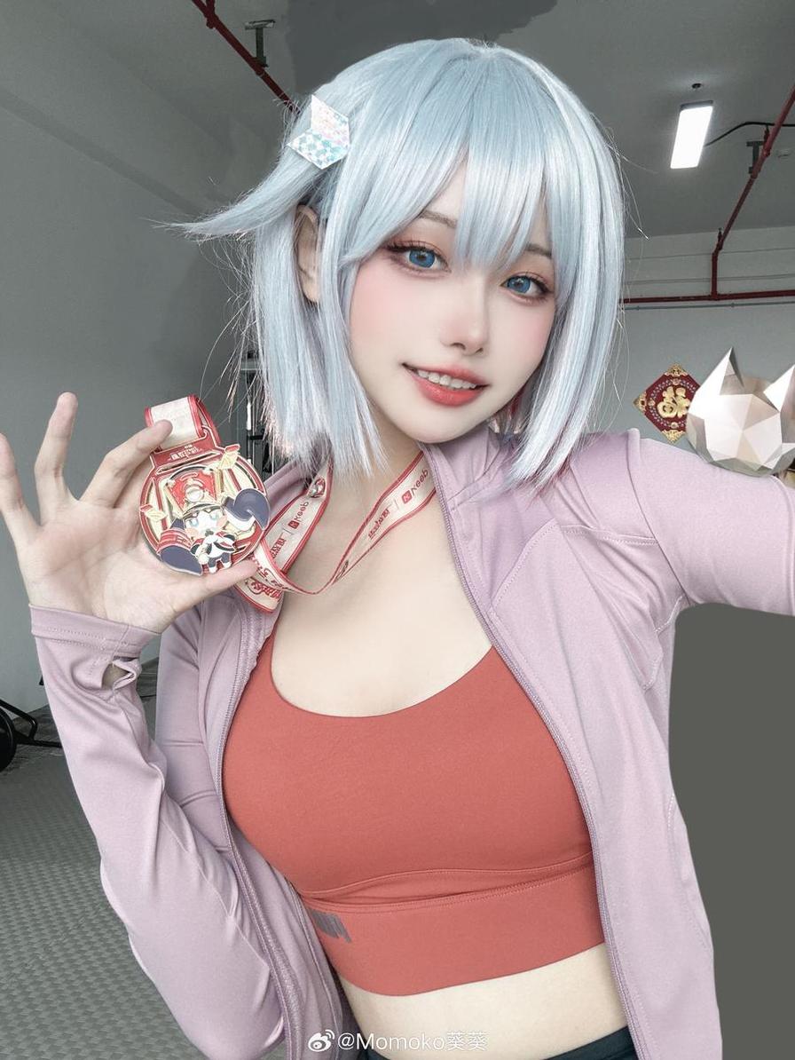 一起分享momoko葵葵砂糖微博cos作品吧，你不会后悔的-51acg
