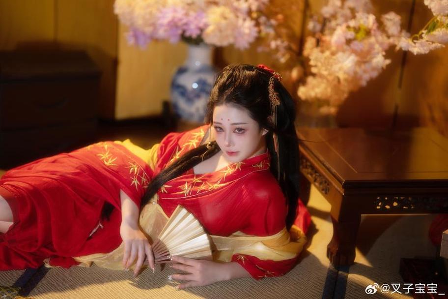 燃情狂舞！叉子宝宝cosplay火舞作品曝光-51acg