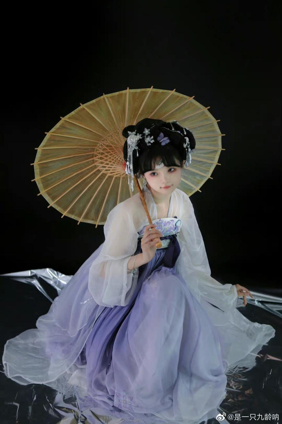 是一只九龄的cn 美图留存，自然风光尽现。-51acg