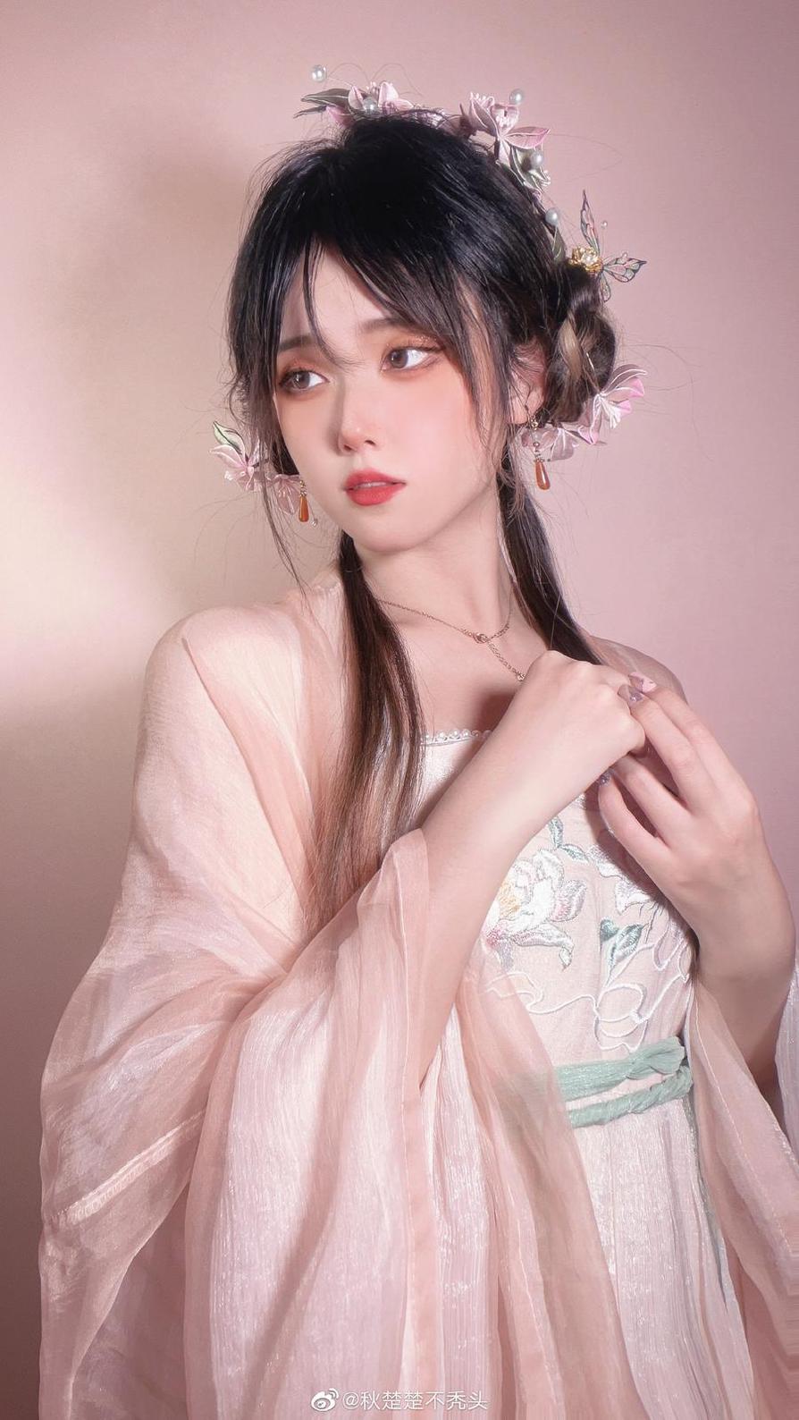 大放异彩，秋楚楚cos虞姬无删版本燃爆全网-51acg