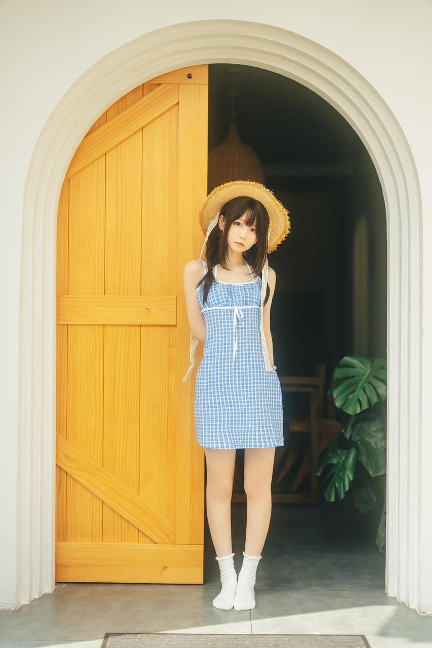 迷之呆梨早期作品次元姬橘色的cos作品代表了cosplay艺术的最高水平，不容错过-51acg