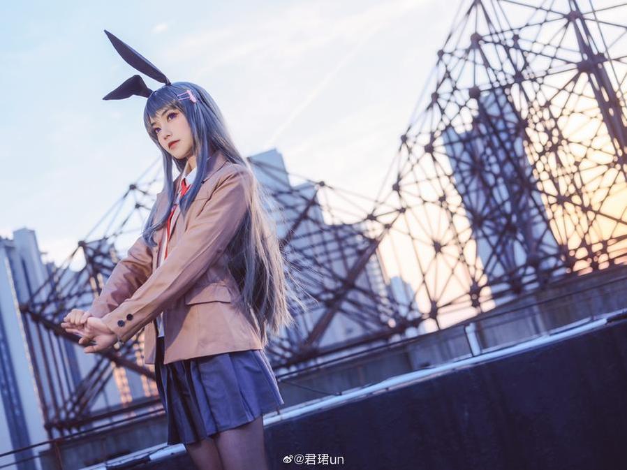 君珺un身高拍摄花絮，扣人心弦-51acg