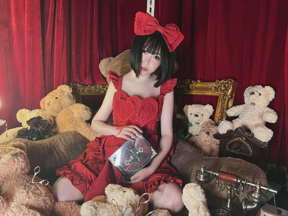 “铭铭kizamivol17最新cos作品：认真对待每一套图”——只为更好地cosplay-51acg
