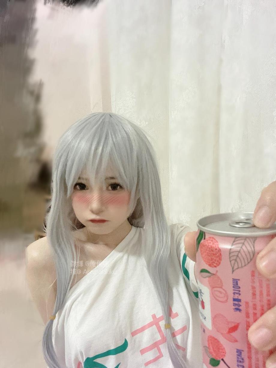 微博倦倦喵资源，分享最新cos作品二次元妆容-51acg