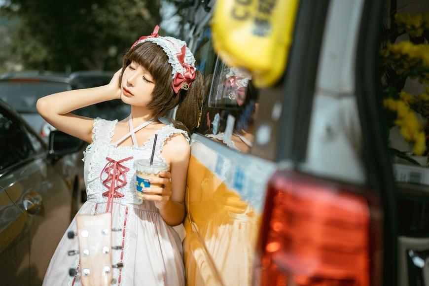 “蠢沫沫无创可贴的图片”彰显了她的摄影力作。-51acg