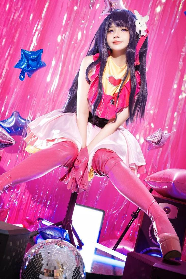 最新分享Azami布莱默顿cos图片图包，感性美图等你来看-51acg