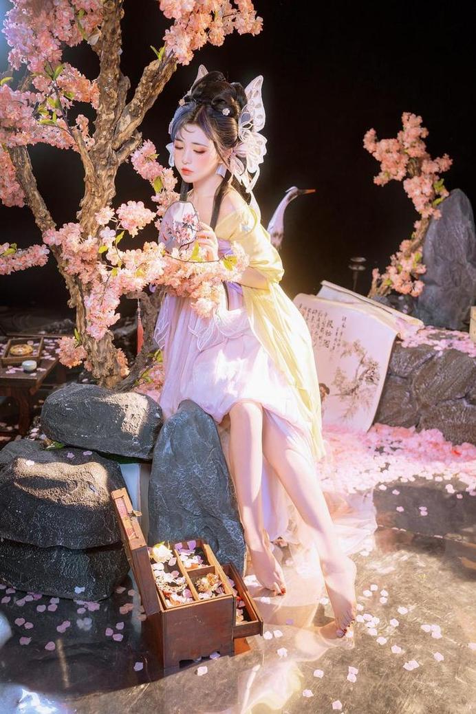 Cosplay喵小吉免费，用摄影记录每个瞬间-51acg