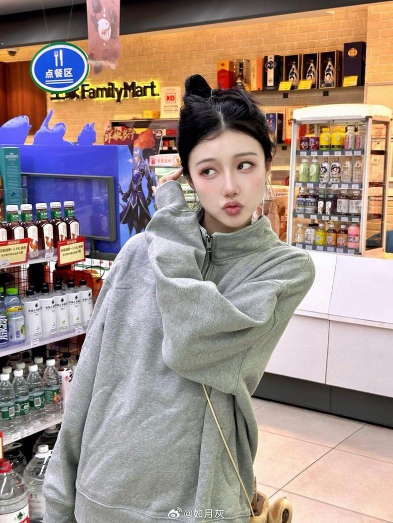 深入探究，发现半次元如月灰完美呈现的照片之美-51acg