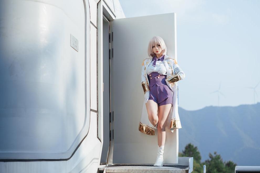 凉凉子剧情教师：与你分享cosplay的美好世界-51acg