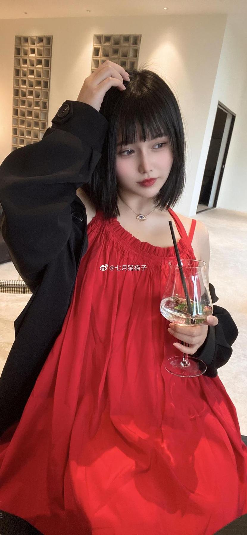 七月喵子是谁，照片里的她美若天仙-51acg
