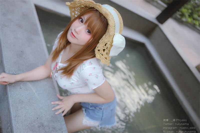 Nyako喵子吉他妹妹的cos作品超棒，亲自为你拍照-51acg