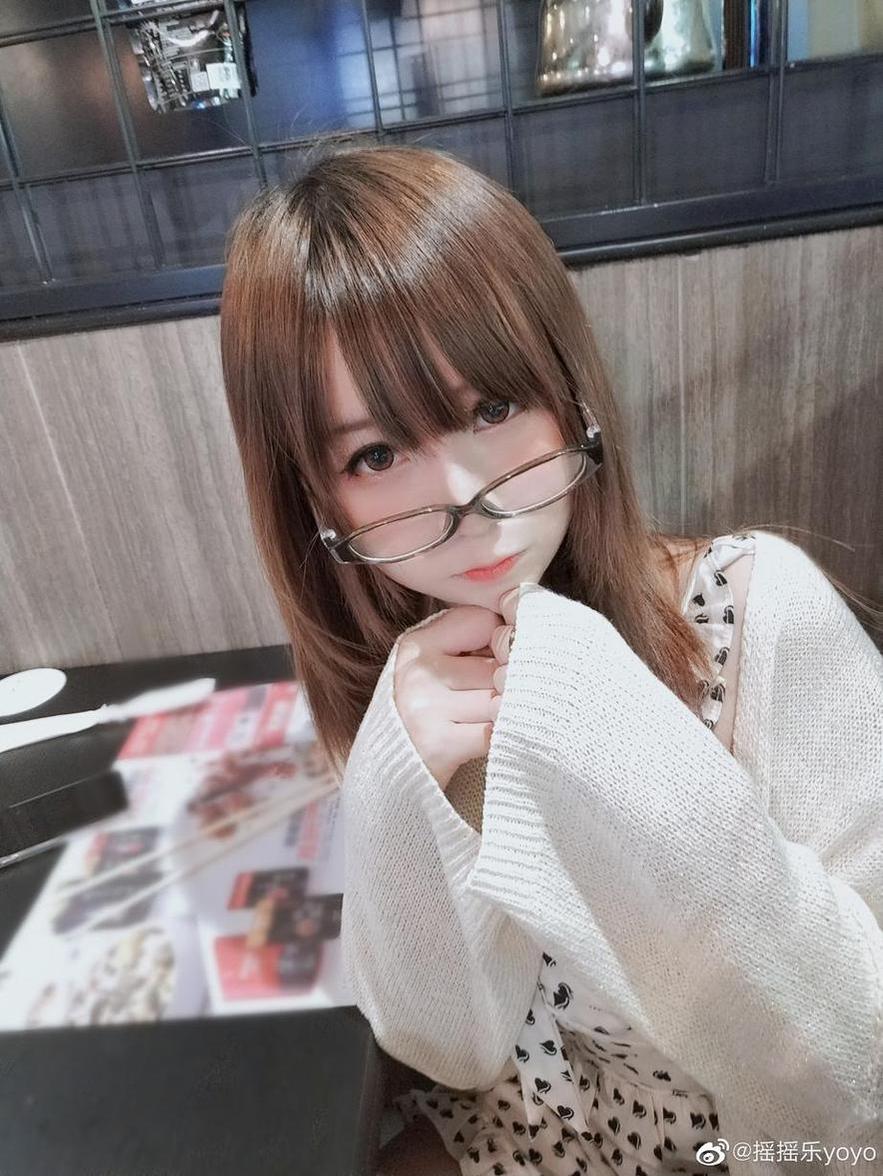 摇摇乐yoyo写真的美图，你值得收藏一套-51acg