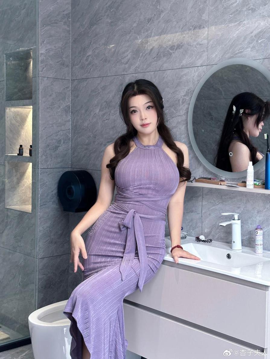 白烨cos百度云图包：这里有你想要的所有照片-51acg