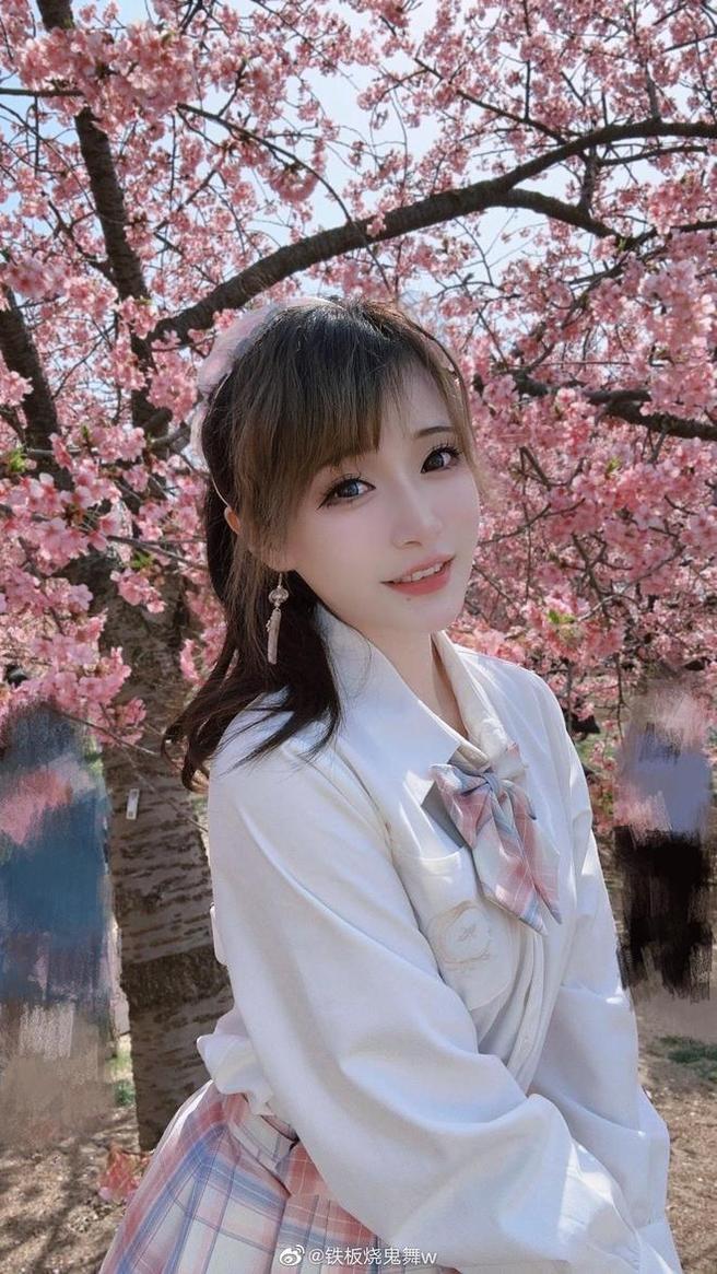 金色旗袍舞姬登场！铁板烧鬼舞w旗袍图更新啦-51acg