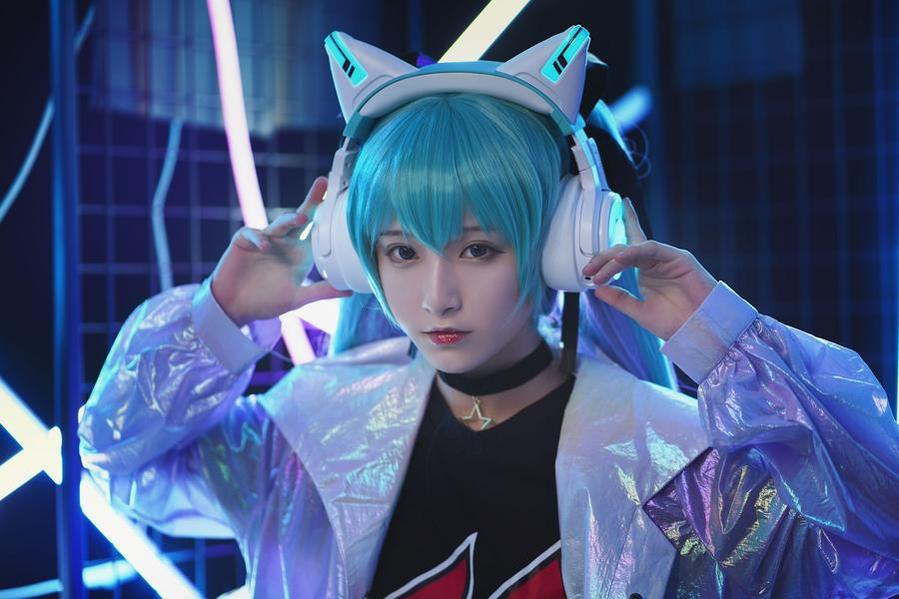 铁板烧鬼舞cos黑贞凶器cosplay完美呈现，你在等什么？-51acg