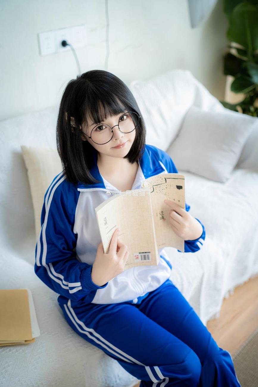 唯美又清新，七月喵子cos作品带你感受不一样的风格-51acg