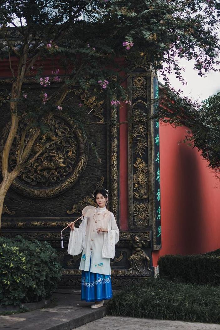 如此震撼的cosplay造型，怎能错过《如月灰玛修》美图？-51acg
