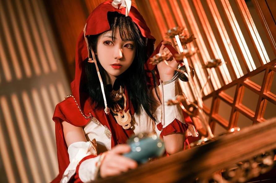 精心编辑的分享！南桃momoko小豪微博整理了最受欢迎的cosplay图集-51acg