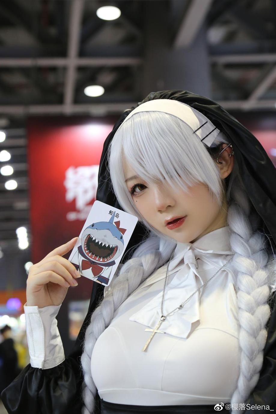 独具匠心的画面魔法：樱落酱w大凤的无删版最新作品-51acg