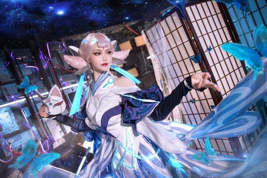 戚顾儿王者荣耀一生所爱的作品，终于拍成了美图。-51acg