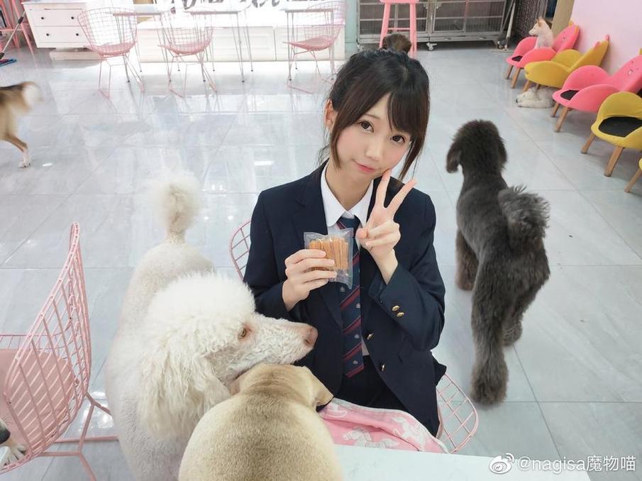图片中的魔物喵女子高生，如同童话故事中的人物一样美丽可爱-51acg