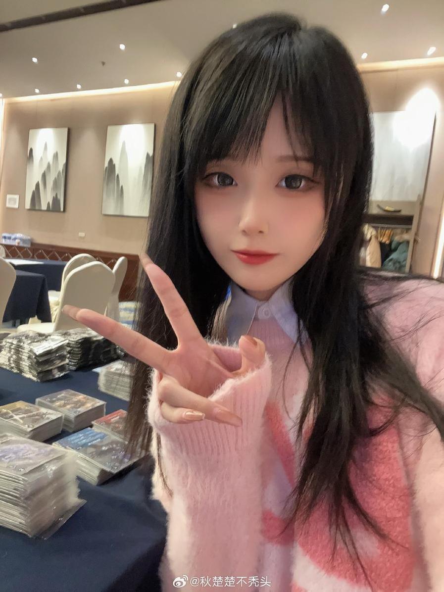珍藏版秋楚楚图包，满足你对美图的所有幻想-51acg