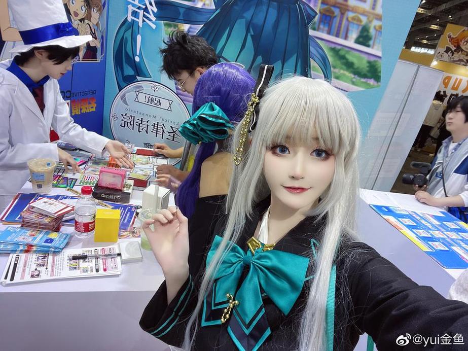 Yui金鱼cos贞德作品：极致的优美-51acg