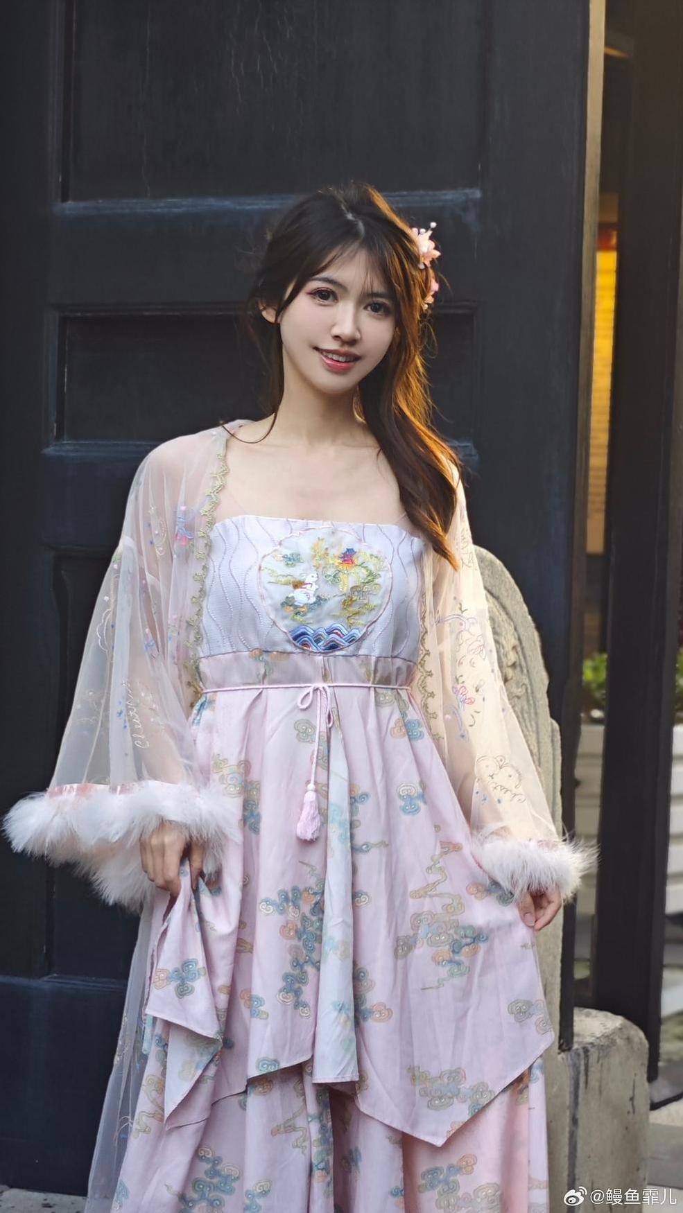鳗鱼霏儿真实姓名的合集：《火影忍者》cosplay-51acg