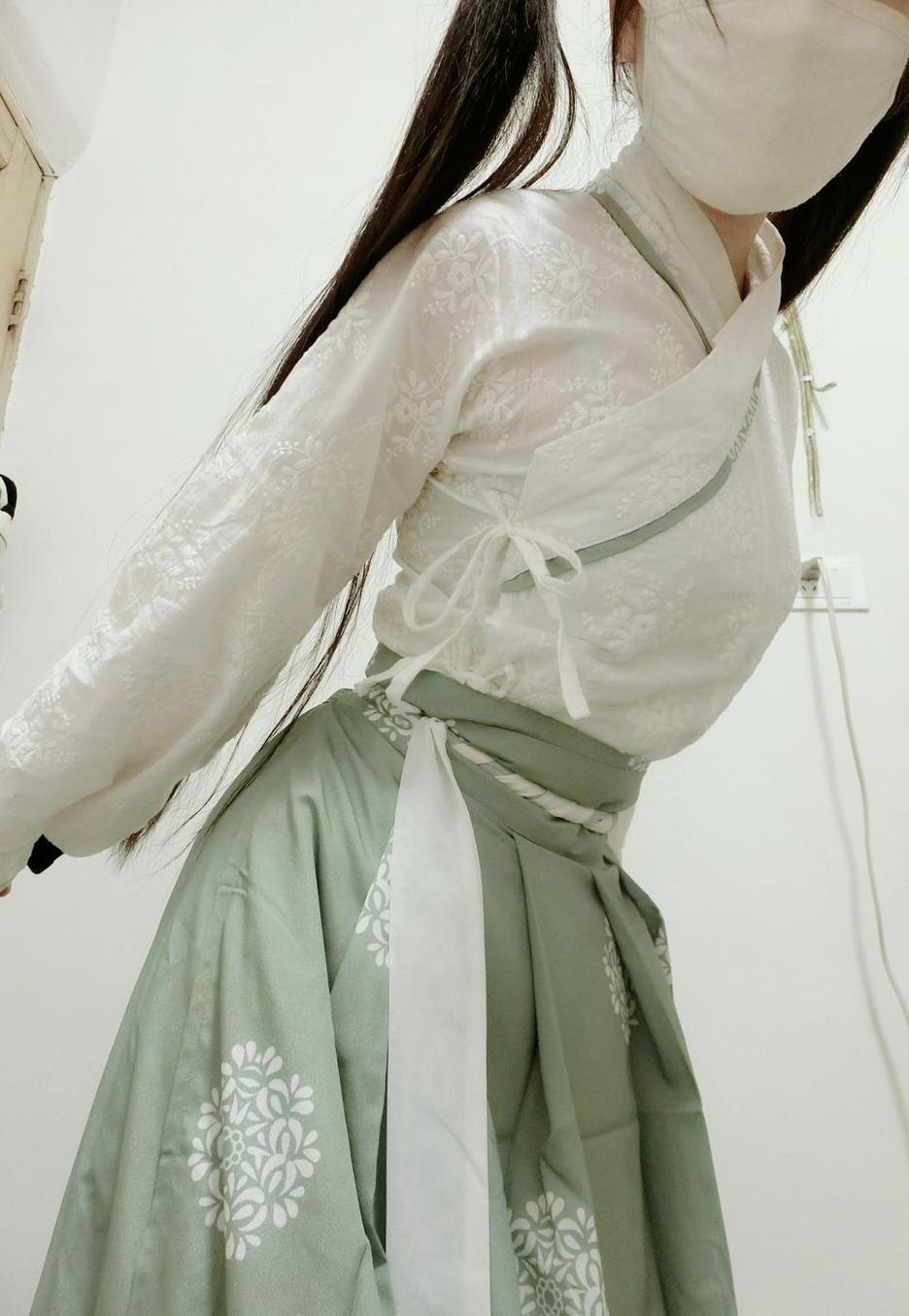 闪亮登场的小公主——西尔酱校服图片合辑-51acg
