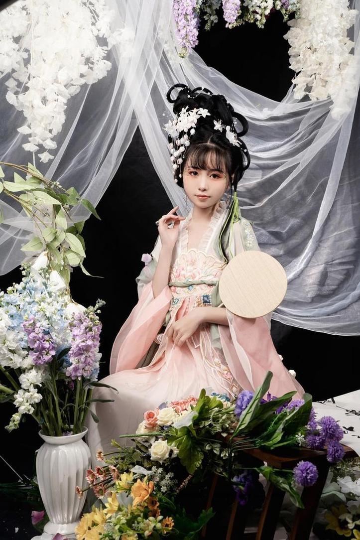 喵小吉在线预览：最新作品发布-51acg