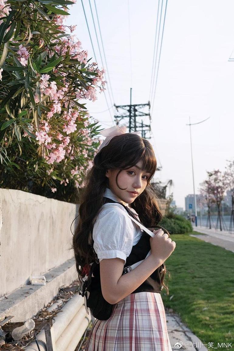 珍藏版《芊川一笑mnk和老葡》图包：无删的美图原图-51acg
