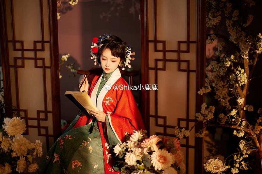 小鹿鹿shika喜多川海梦图包：精选的cos作品图片合集-51acg