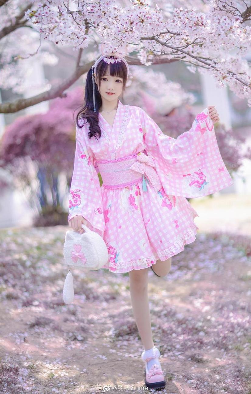 每天一张羽天shine玛修cosplay的美图，感受最真实的英雄情怀-51acg
