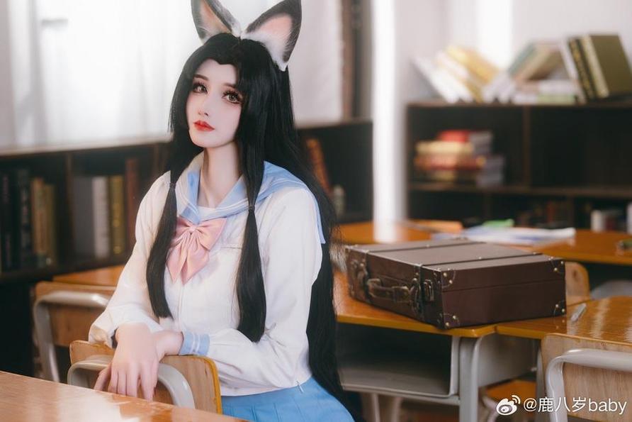 鹿八岁神明少女资源：美图分享，呈现异域风情的优美姿态-51acg