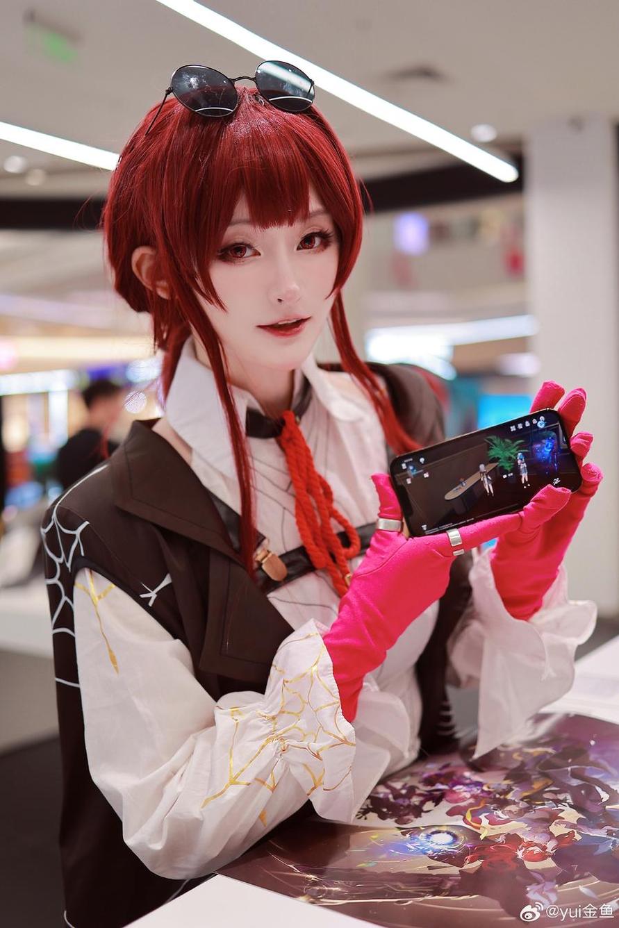 yui金鱼旗袍，精美图片欣赏，请勿错过-51acg