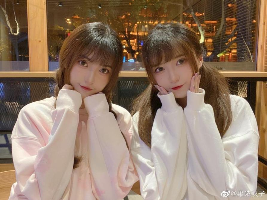 真实还原游戏角色，果哝双子个人资料完全解析cosplay的精髓-51acg