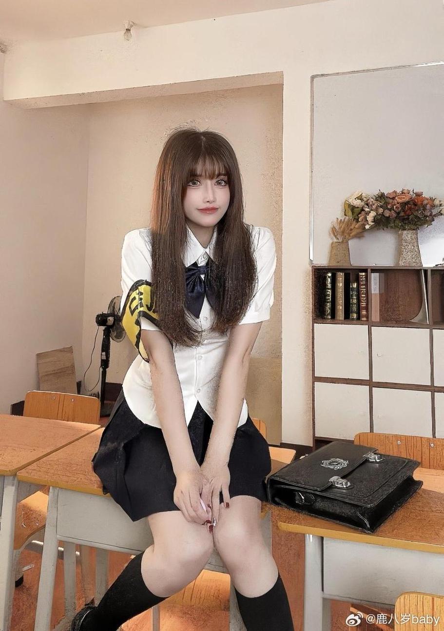 完美无缺的图集，鹿八岁护士再现辉煌-51acg