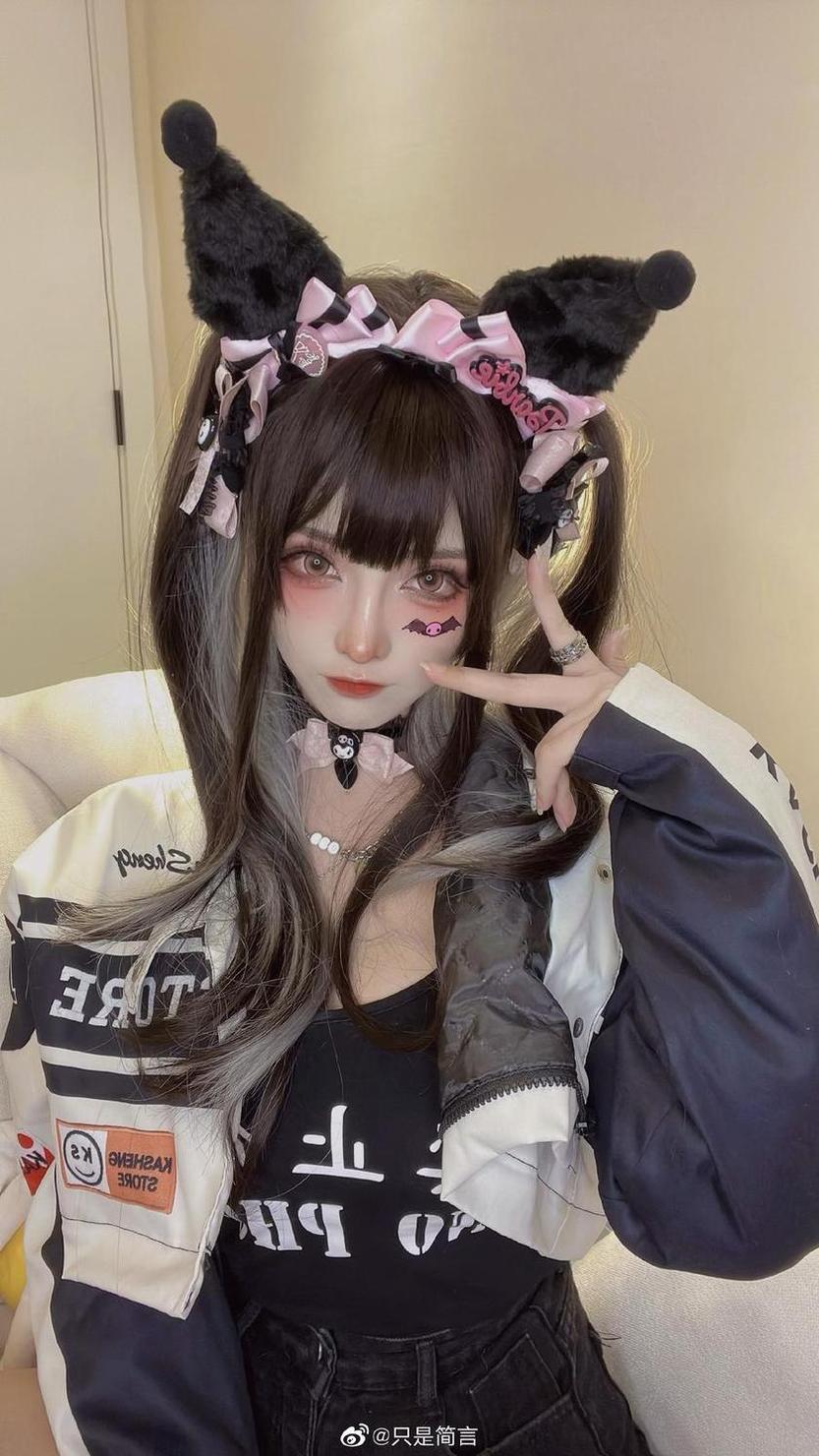 喜欢看cosplay图片的朋友，现在就来浏览《只是简言cosplay大全》吧-51acg