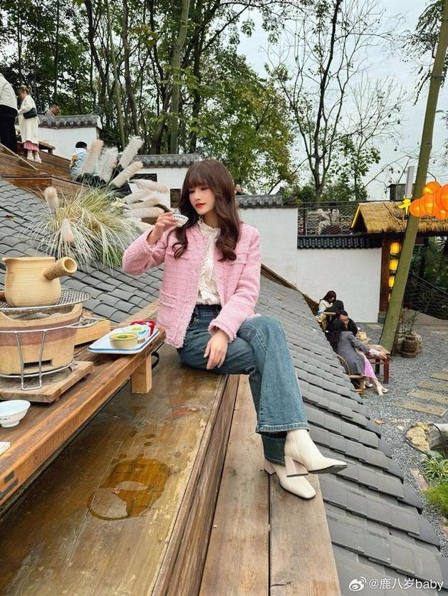 鹿八岁汉服套图更新啦，花式穿搭让你眼前一亮-51acg
