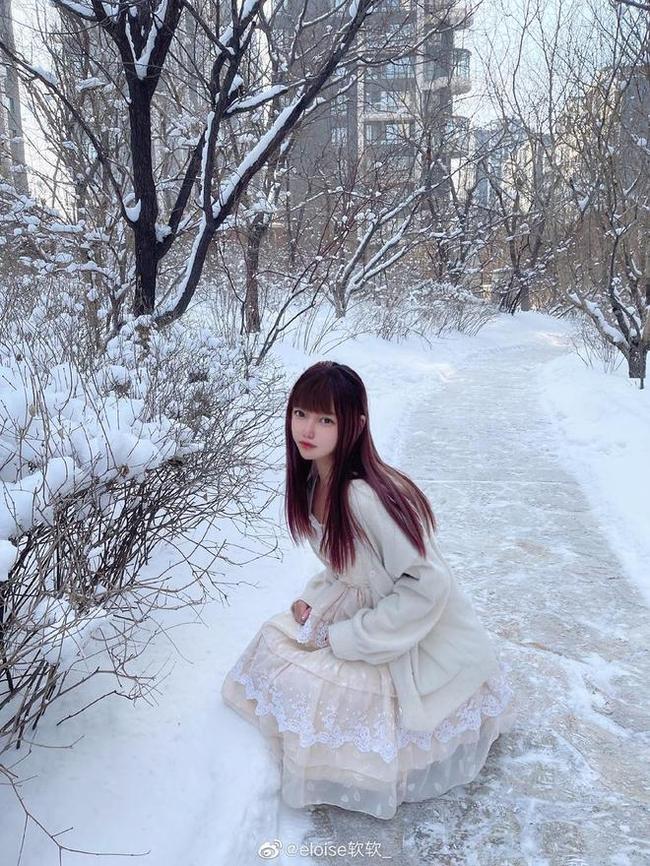 细节尽显，eloise软软毛衣原图大公开-51acg