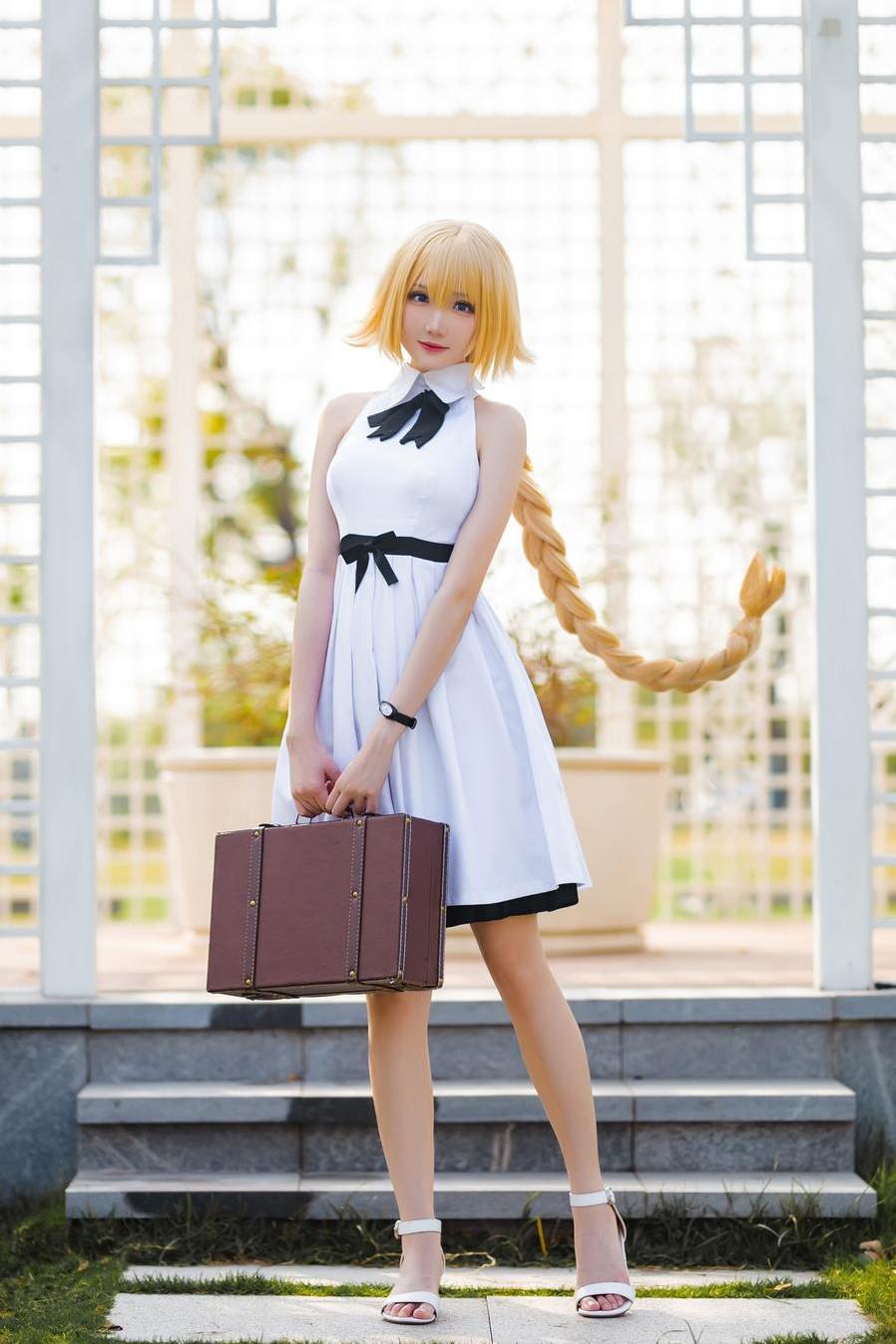 瓜希酱碧蓝航线cos作品分享：制服美少女的航海冒险-51acg