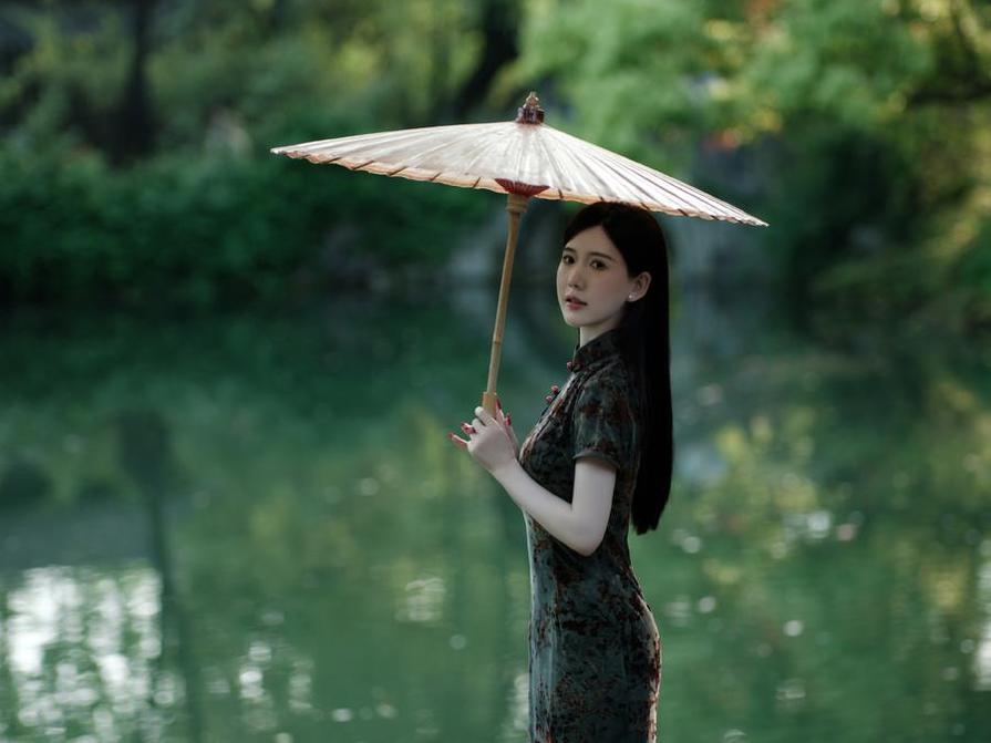 一键下载！chloe霏霏解压密码mnb123456的完美图包来袭-51acg