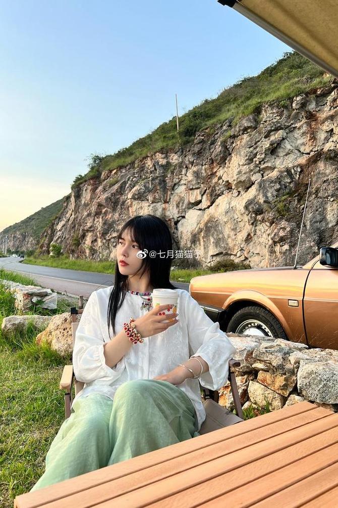 七月喵子是谁，图片美得让人沉迷-51acg