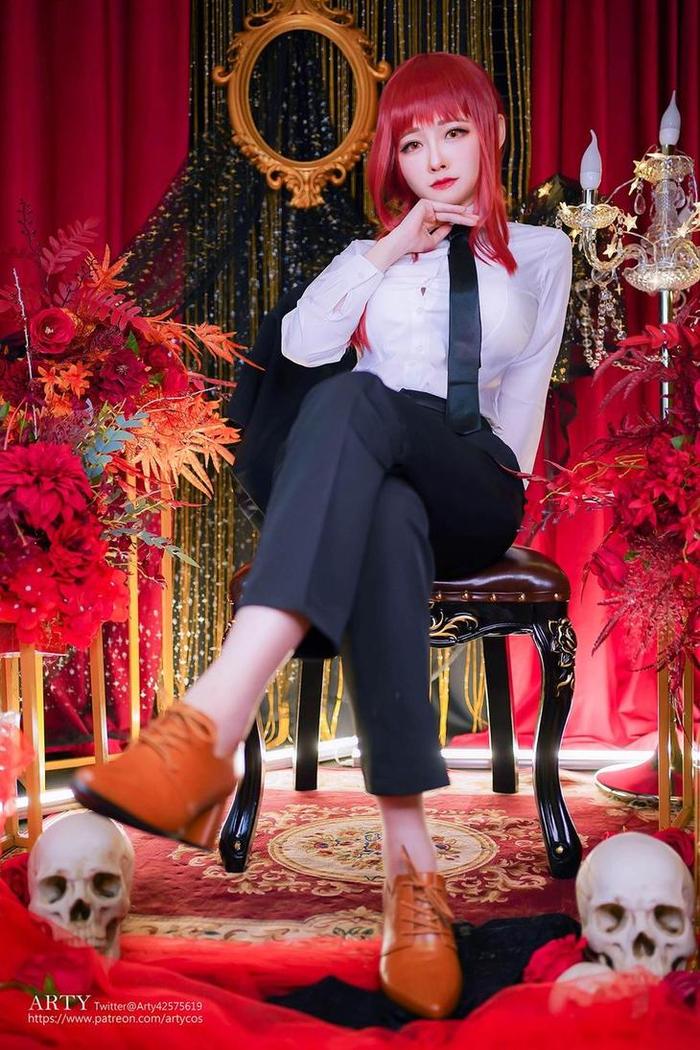 如果你喜欢这位coser，arty亚缇cos压缩包里集齐一系列作品!-51acg