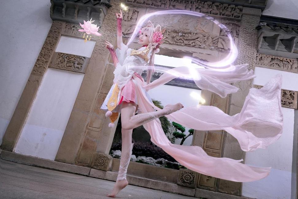 露儿大魔王cosplay貂蝉猫影美图精选，迷人风姿惊艳魂魄-51acg