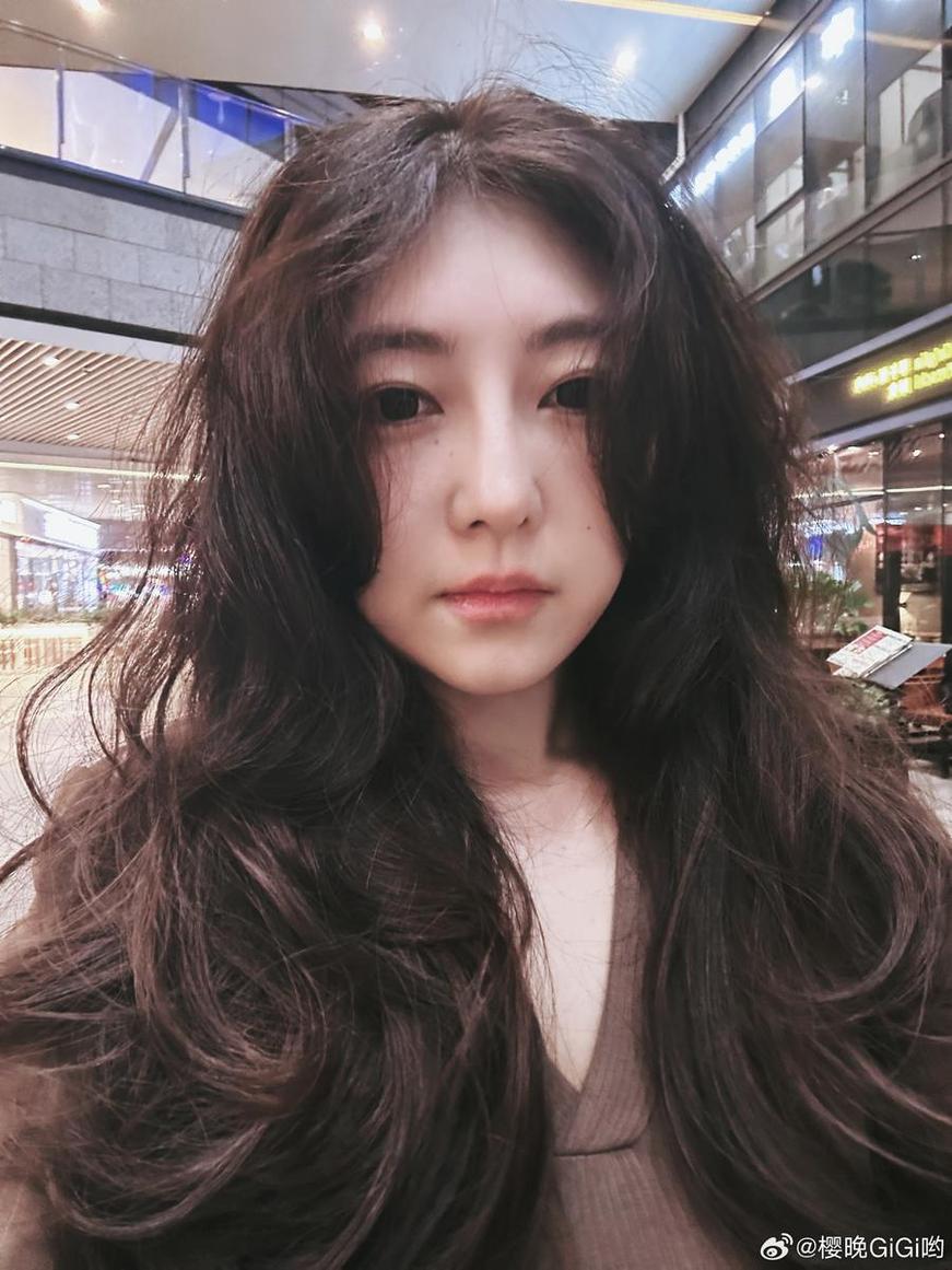 纯正的音乐艺术，樱晚gigi钢琴课在线细致传授-51acg