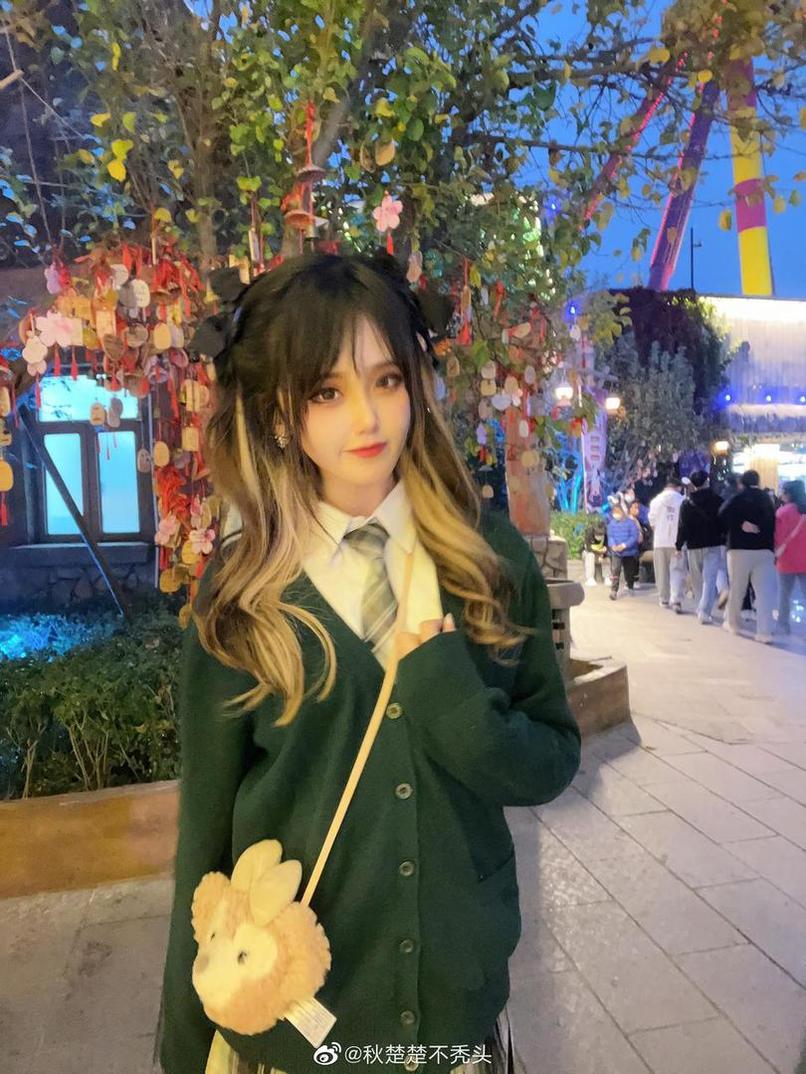 秋楚楚上官婉儿cos《剑网3》中红玉和洛神，集训照片大公开-51acg