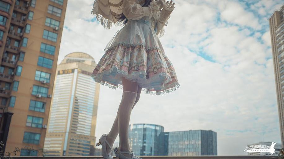 木花琳琳是勇者微博：cosplay界的新星，她的作品很赞-51acg