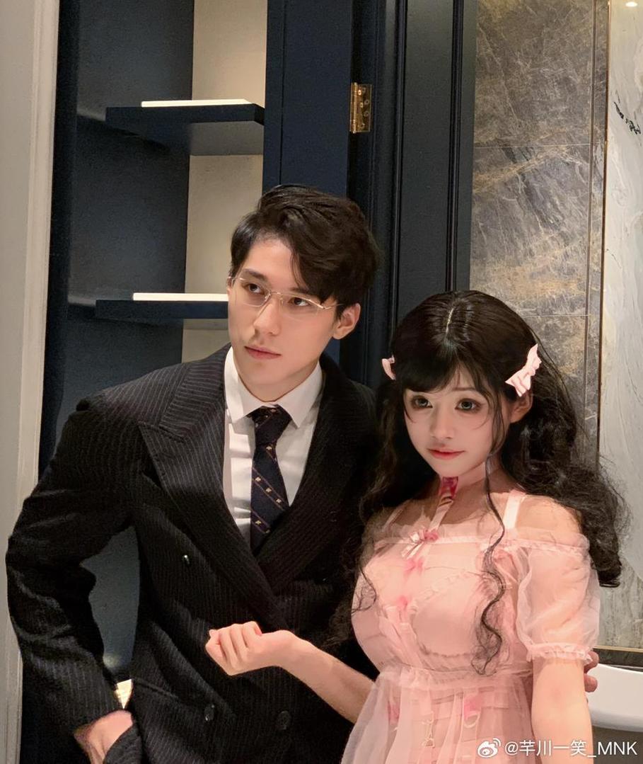 一笑芳香沁黑兽资源：cosplay照片集锦分享-51acg