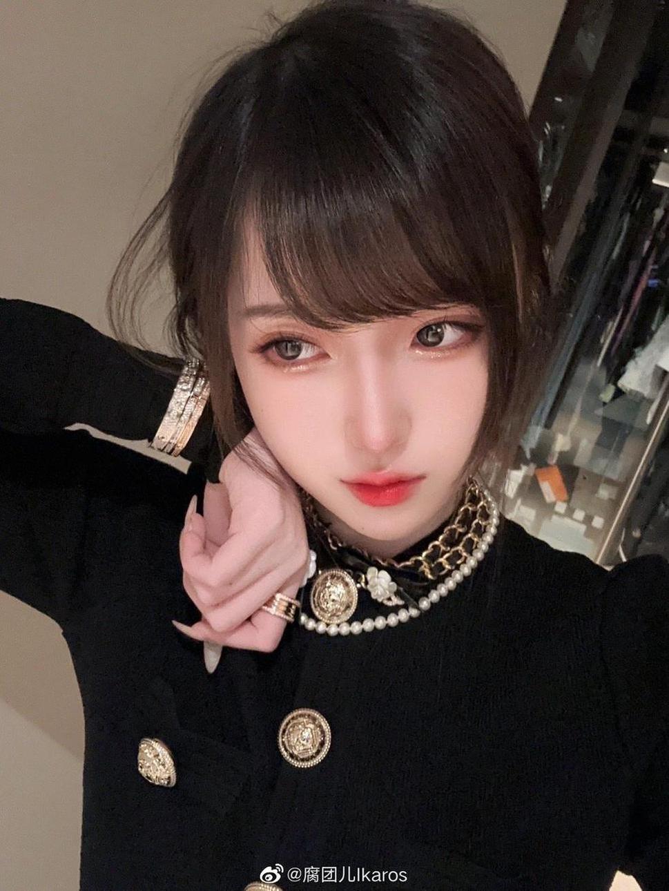 丝滑舞姿，令人惊叹！腐团儿ikaros的微博尬舞超清图集-51acg